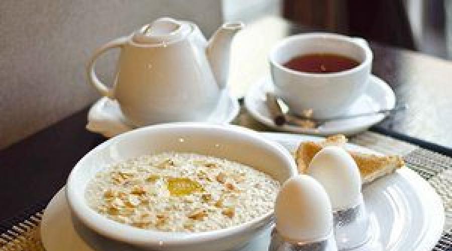 إفطار منخفض الكربوهيدرات.  الإفطار بالبروتين - فوائد للجسم ووسيلة لفقدان الوزن هل بالإمكان تناول الكربوهيدرات على الفطور