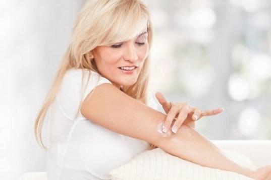 What to do if your elbows are itchy and flaky